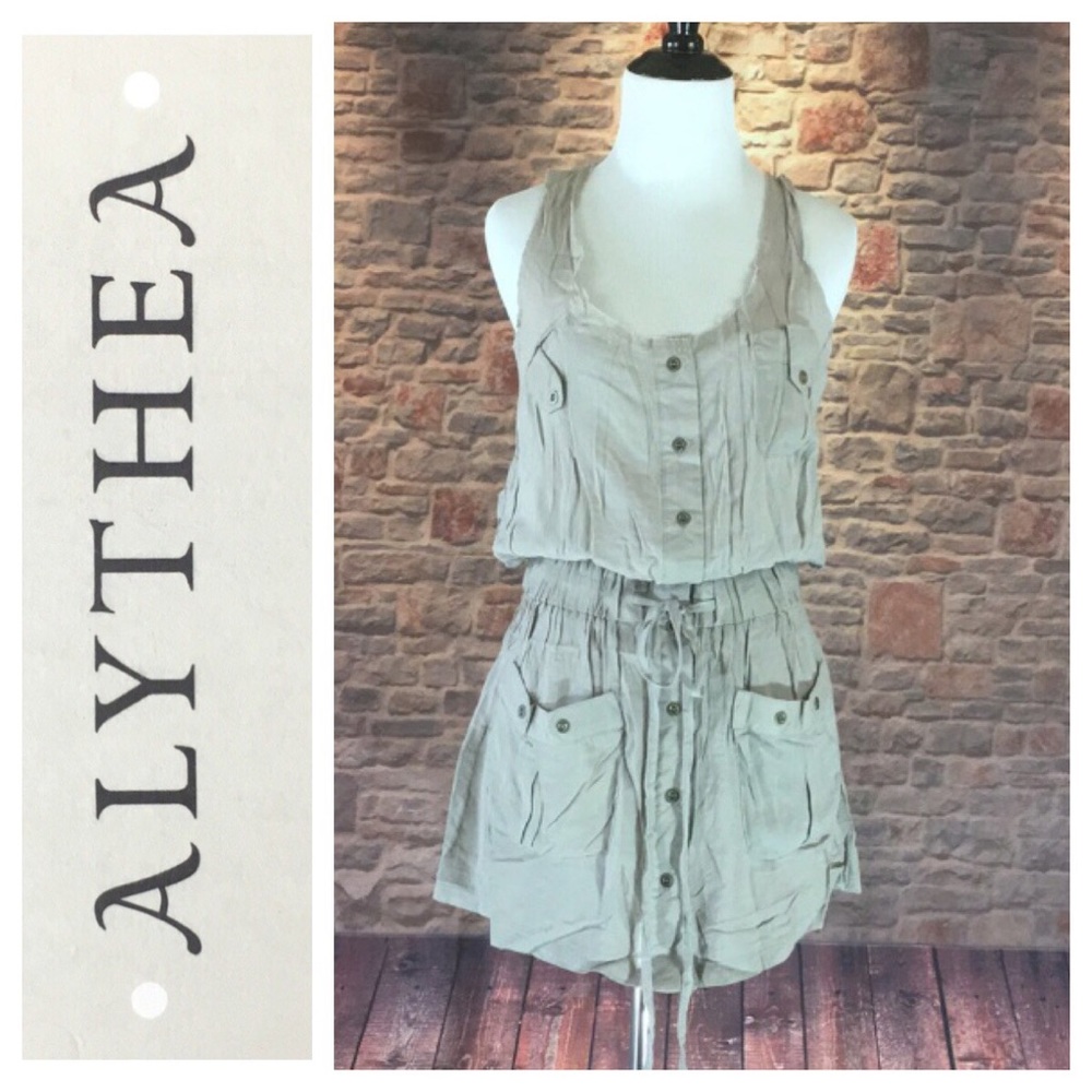 💸New with Tag Alythea tank romper skirt size Large